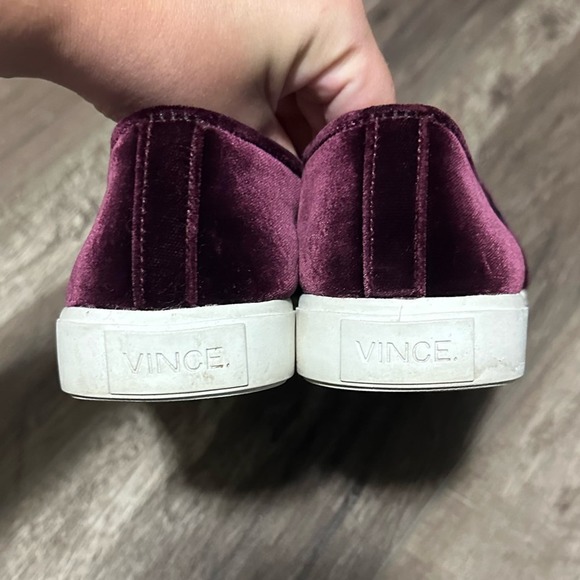 Vince Blair Velvet Sneaker Burgundy Oxblood 8 NWOB - Picture 4 of 6